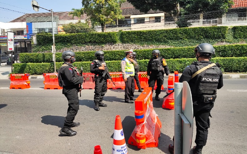 Penyekatan saat Idul Adha di Kota Bandung Lebih Ketat, Brimob Bersenjata Dikerahkan