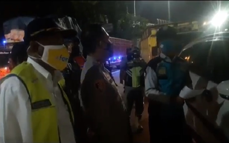 Ratusan Kendaraan Menuju Pelabuhan Merak Diputar Balik