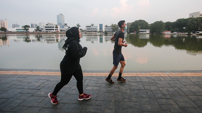 Olahraga di Pinggir Danau Sunter saat PPKM Darurat - Bagian 3