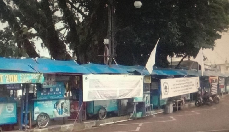 Terimbas PPKM Darurat, PKL Cikapundung Bandung Akhirnya Harus Menyerah