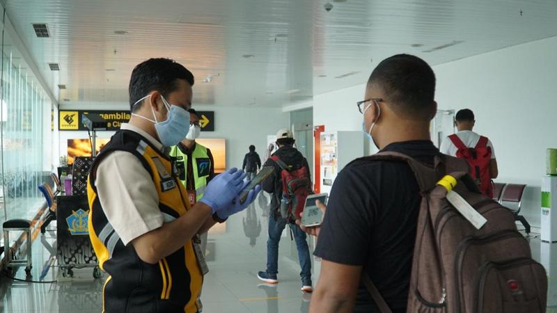  PPKM Darurat Diperpanjang, Pemeriksaan Penumpang di Bandara Ahmad Yani Diperketat
