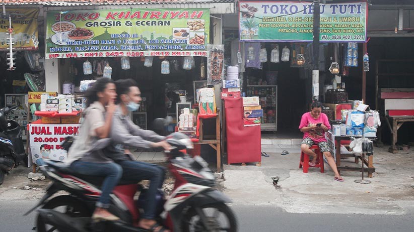 Omzet Penjualan Oleh-Oleh Haji Turun hingga 80 Persen - Bagian 2