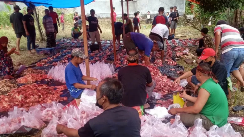 Antisipasi Penyebaran PMK di Bandung, Panitia Diimbau Pakai Plastik untuk Kemas Daging Kurban