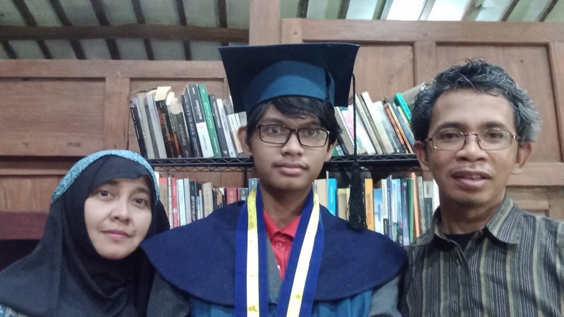 title Mussa Izzanardi Wijanarko, Sarjana ITB Termuda 2021, Lulus di Usia 18 Tahun Mussa Izzanardi Wijanarko, Sarjana ITB Termuda 2021, Lulus di Usia 18 Tahun