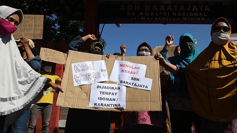 Warga Surabaya Ramai-Ramai Tolak Gedung Sekolah Dijadikan Tempat Isolasi Mandiri - Bagian 1