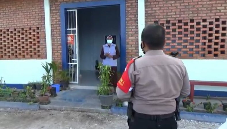 Biarawati Jalani Isoman usai Terpapar Covid, Polisi Datang Beri Bantuan