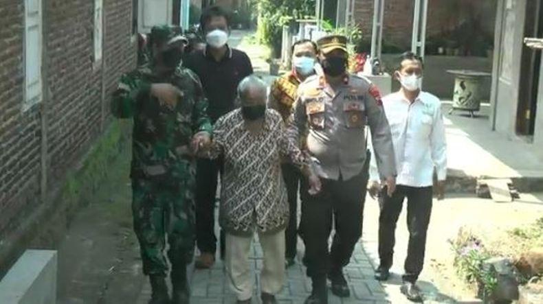 Vaksinasi Covid-19 di Semarang Sasar Lansia di Pelosok Desa 