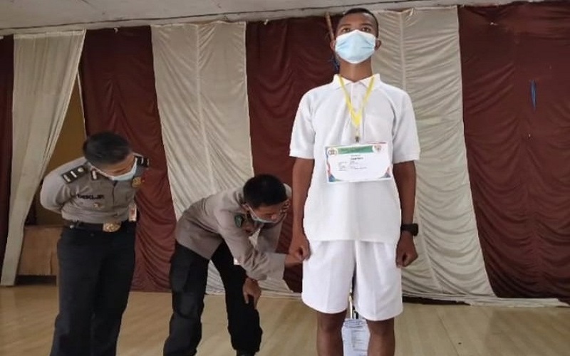 title Viral Kisah Putra Suku Anak Dalam asal Bungo Lolos Anggota Polri Viral Kisah Putra Suku Anak Dalam asal Bungo Lolos Anggota Polri