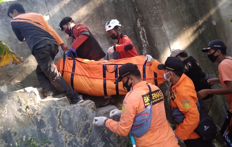 Asyik Mandi, Pria Tanpa Identitas Tewas Tenggelam di Sungai Bengawan Solo