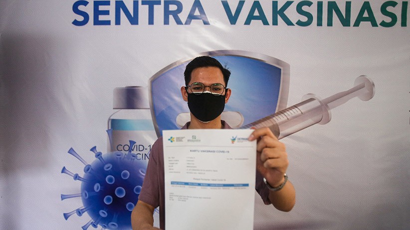 Antusiasme Warga Ikuti Vaksinasi Covid-19 di MNC Center - Bagian 5