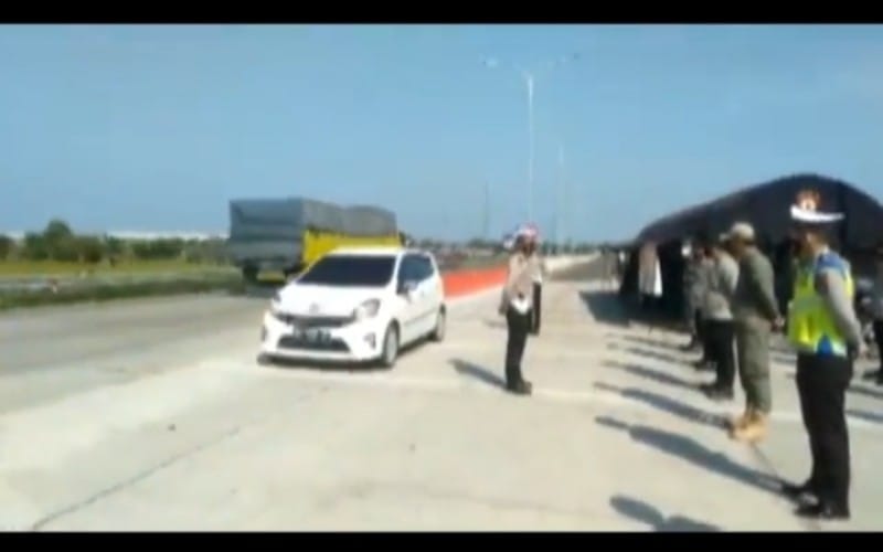 Bupati Ogan Ilir Jamin Tak Ada Lagi Pungli di Pos Penyekatan Gerbang Tol Keramasan 