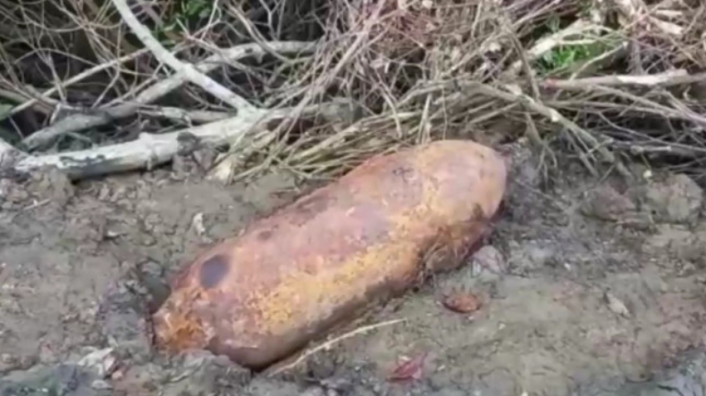 Warga Bone Temukan Bom di Empang, Diduga Sisa dari Perang Dunia 