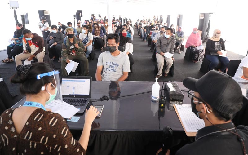 Sandiaga Uno Tinjau Sentra Vaksin Covid-19 di MNC Studio Kebon Jeruk  - Bagian 6