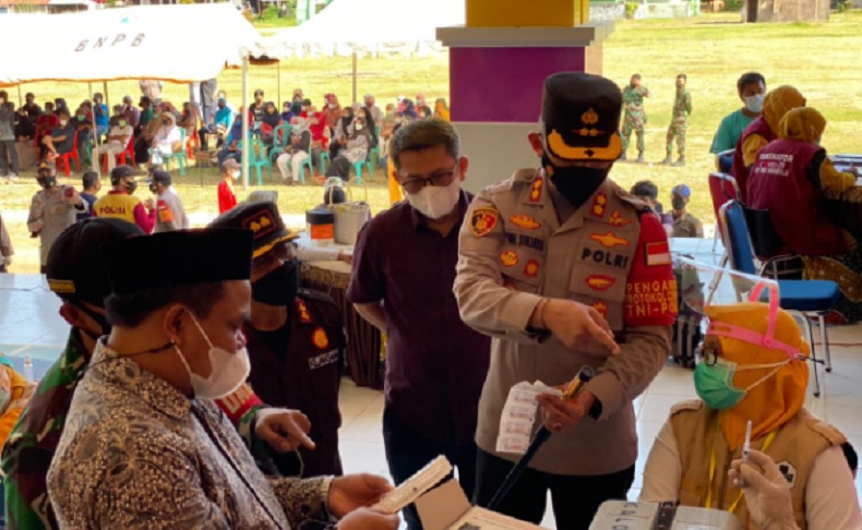 Masyarakat Antusias, Vaksinasi Tahap 2 Polres Enrekang Kembali Melebihi Target