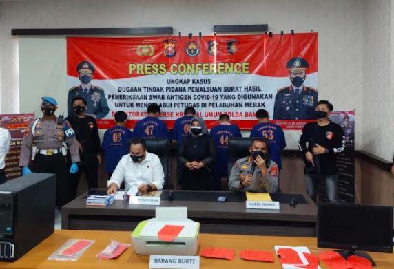 Polda Banten Tangkap 5 Pelaku Sindikat Surat Palsu Antigen di Pelabuhan Merak
