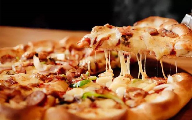 Demi Makan Pizza, 2 Napi Sandera Sipir Pakai Pisau Silet