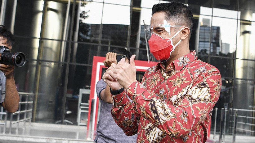 Hengky Kurniawan Diperiksa KPK - Bagian 2