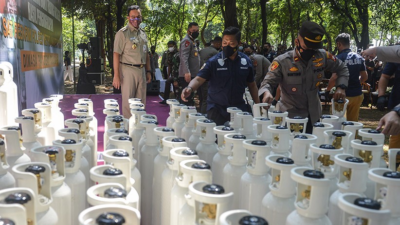 Penampakan Ratusan Tabung Oksigen Hasil Sitaan Polda Metro Jaya - Bagian 1