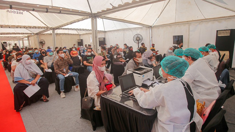 Sentra Vaksinasi MNC Peduli dan Kemenparekraf Terbuka untuk Umum - Bagian 4