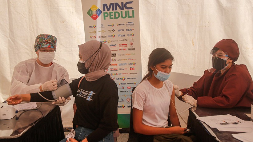 Sentra Vaksinasi MNC Peduli dan Kemenparekraf Terbuka untuk Umum - Bagian 2