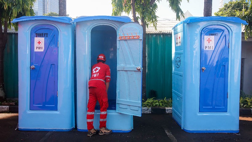 PMI Bangun Tenda Darurat untuk Pasien OTG  - Bagian 3