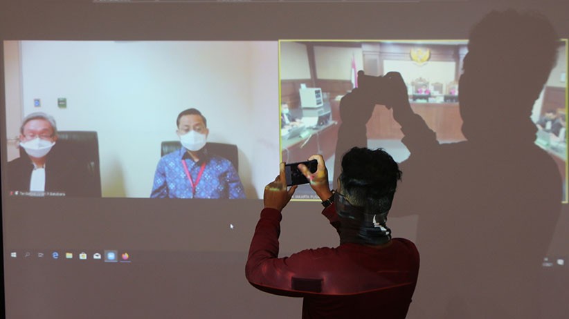 Kasus Korupsi Bansos, Juliari Batubara Dituntut 11 Tahun Penjara - Bagian 2