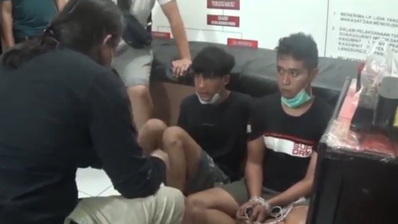 Bacok Orang saat Tawuran, 2 Pentolan Geng Motor di Padang Dijemput Polisi