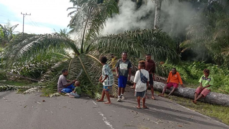 Gubernur Papua Barat Dikabarkan Meninggal, Bupati Manokwari: Itu Hoaks