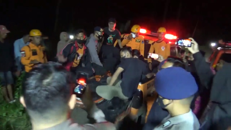 Mobil Pikap Masuk Jurang, Sopir Tewas Kernet Lolos dari Maut karena Cari Ganjal Ban