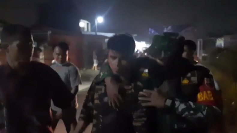 Mabuk Miras, TNI Gadungan Ditangkap karena Mau Tikam Warga Pakai Sangkur