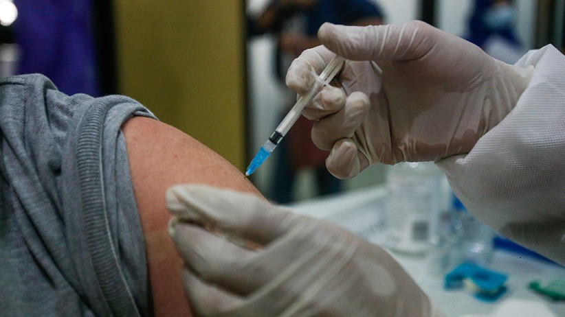 Kapolri Tinjau Vaksinasi Covid-19 di PP Muhammadiyah - Bagian 4