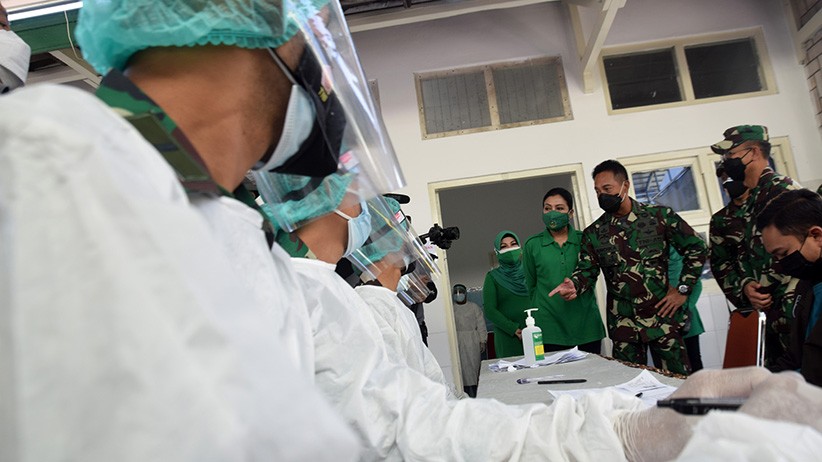 KSAD Berikan Semangat Para Tenaga Kesehatan - Bagian 1