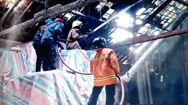 Gudang Beras di Sragen Terbakar, Diduga Terkena Percikan Las