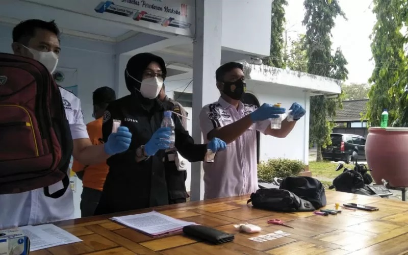Oknum Satpol PP di Loteng yang Simpan Sabu Ternyata Mantan Camat