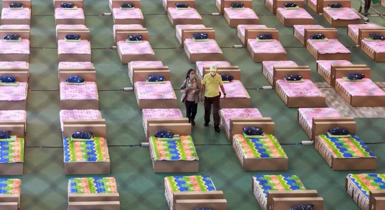  Covid-19 Melonjak di Thailand , Gudang Kargo Bandara Disulap Jadi RS Lapangan