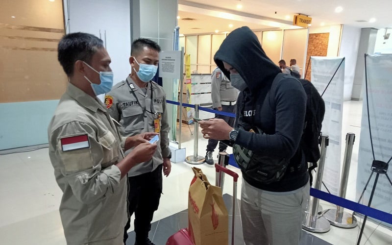 11 Penumpang Pesawat Masuk Kota Sorong Tanpa Izin