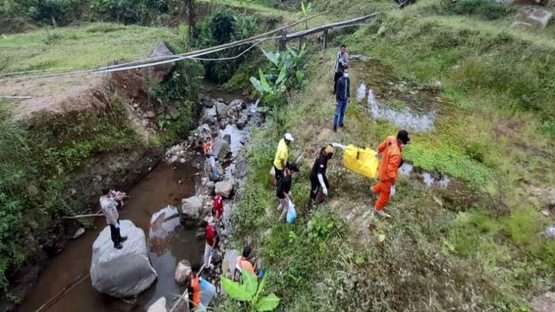 Polres Karanganyar Usut Kasus Penemuan Mayat Bayi di Bawah Jembatan Sungai 