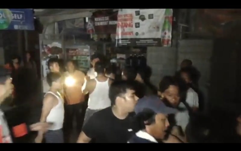 Masuk Warung yang Sedang Terbakar, Seorang Pemuda Hampir Adu Jotos dengan Korban 