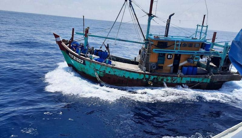 title 4 Nelayan Myanmar Matikan Alat Pelacak untuk Curi Ikan di Selat Malaka, Ditangkap PSDKP Aceh 4 Nelayan Myanmar Matikan Alat Pelacak untuk Curi Ikan di Selat Malaka, Ditangkap PSDKP Aceh