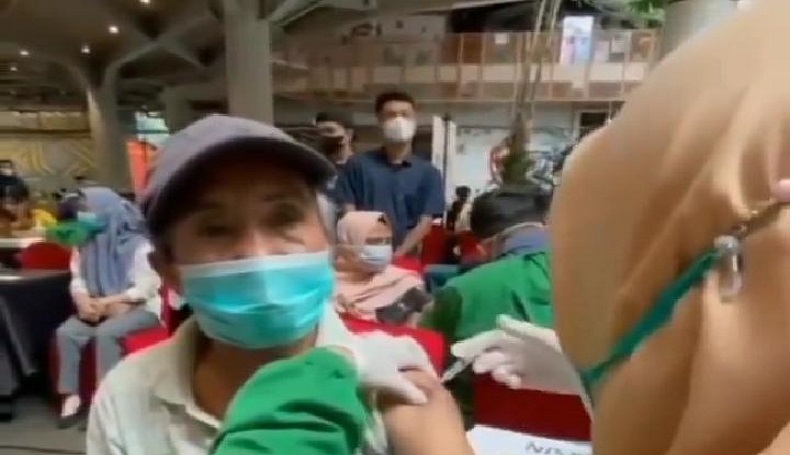 Viral, Pria Renta Kayuh Sepeda 15 Kilometer agar Divaksin, Netizen: Panjang Umur Pak