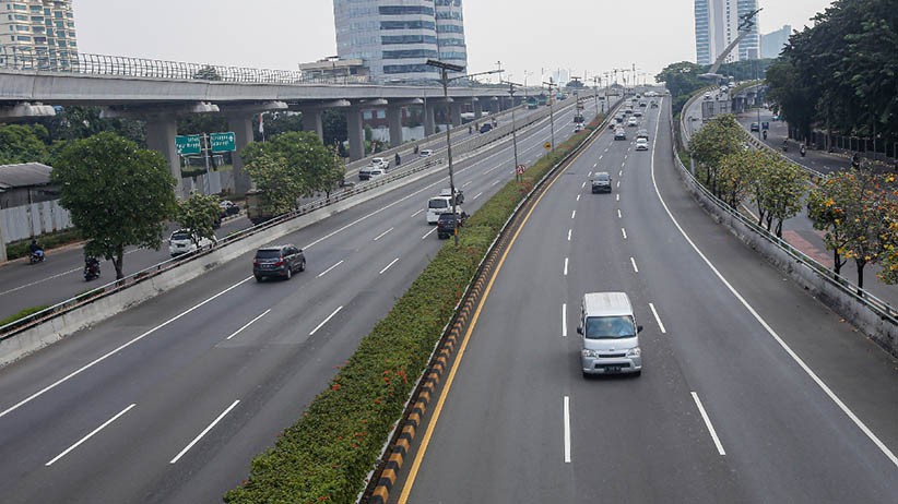 PPKM Level 4, Volume Kendaraan di Jalan Tol Turun Hampir 41 Persen - Bagian 1