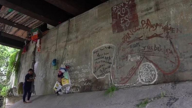 Temukan Warga Medan Tinggal di Kolong Jembatan, Ijeck Langsung Hubungi Bobby