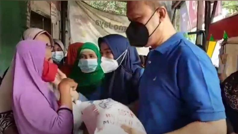 Bakti Sosial Wakil Ketua DPW Perindo Sumut, Bagikan Sembako dan Masker ke Warga Medan