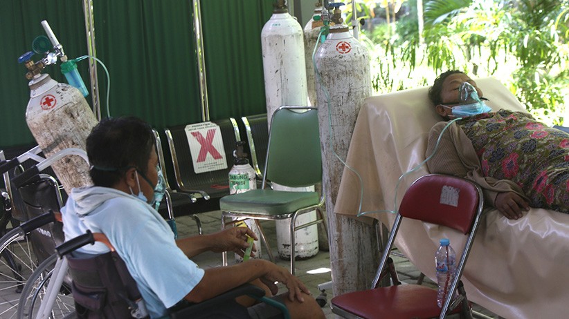 Begini Penanganan Pasien Covid-19 Gejala Berat di Surabaya - Bagian 2