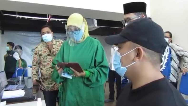 Waduh, Warga Bandung Tak Bisa Divaksin Gegara NIK Dipakai Orang Lain