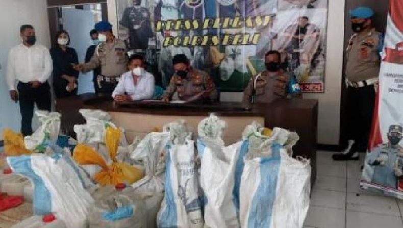Polisi Gagalkan Penyelundupan 1.295 Liter Miras dari Maluku ke Belu NTT