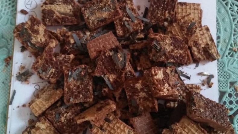 Pria yang Bagi-Bagi Wafer Bercampur Potongan Silet kepada Anak-Anak di Jember Ditangkap