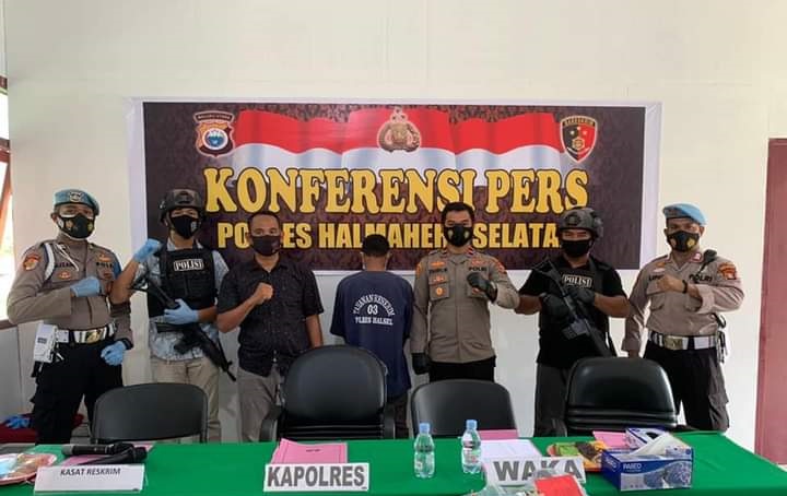 title Polsek Gane Timur Tangkap Rio, Tersangka Pembunuhan yang Coba Perkosa Korban Polsek Gane Timur Tangkap Rio, Tersangka Pembunuhan yang Coba Perkosa Korban