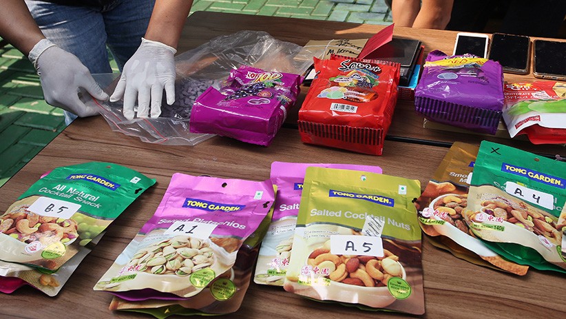 Penampakan Bungkus Makanan Ringan Berisi 9.984 Butir Pil Ekstasi - Bagian 3
