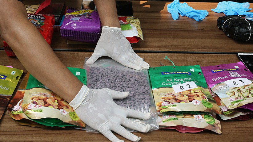 Penampakan Bungkus Makanan Ringan Berisi 9.984 Butir Pil Ekstasi - Bagian 1